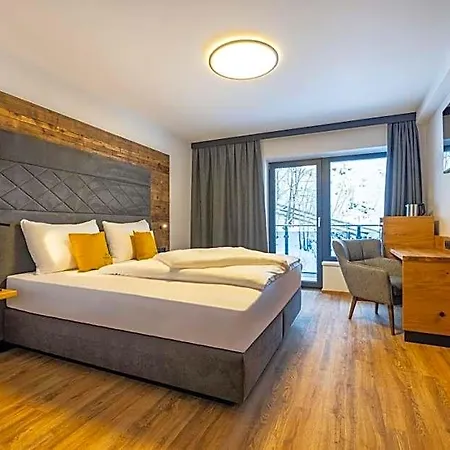 Fuxbau Aparthotel 4*